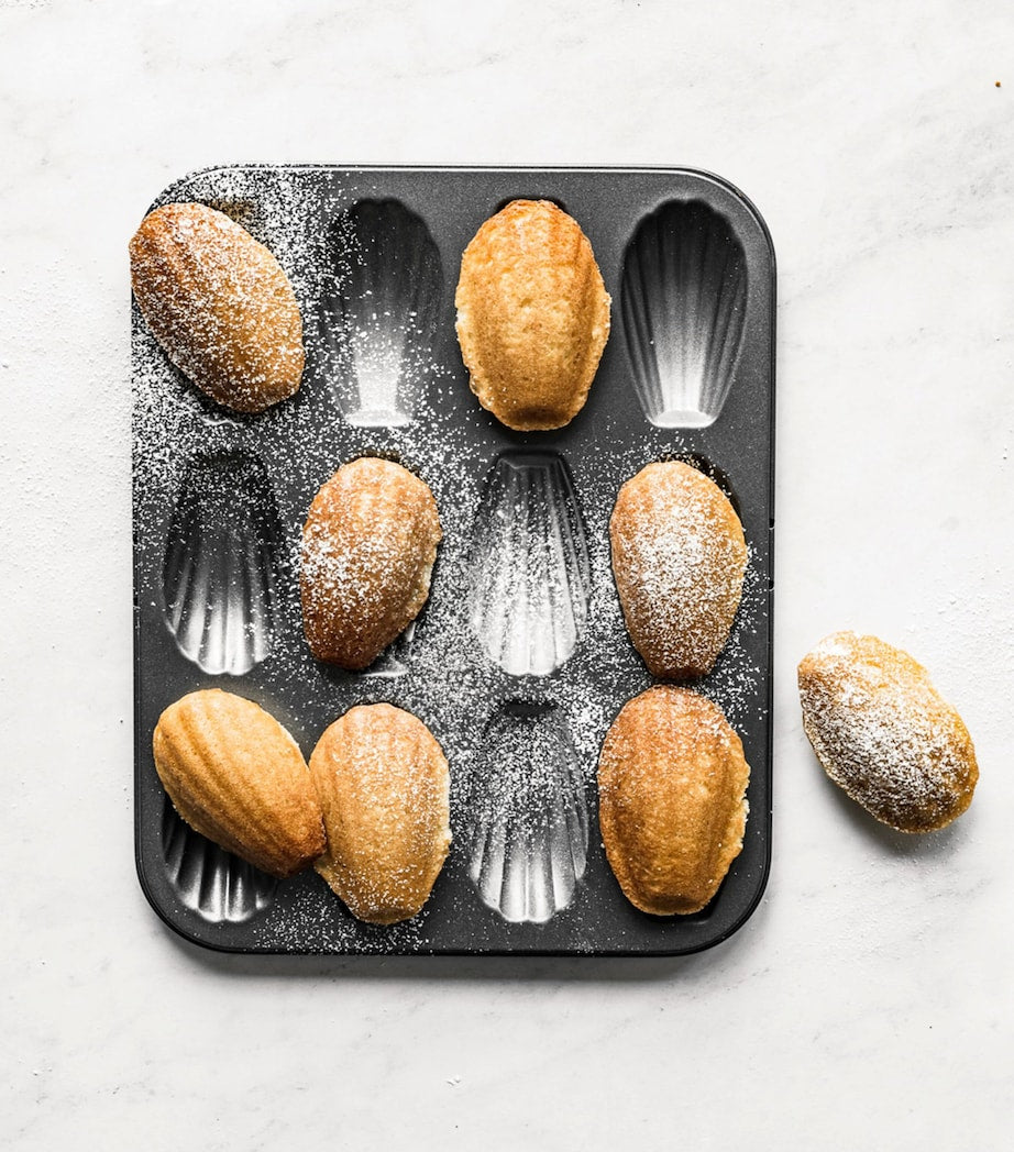 De Buyer non-stick madeleines baking tray 26cm, UK version