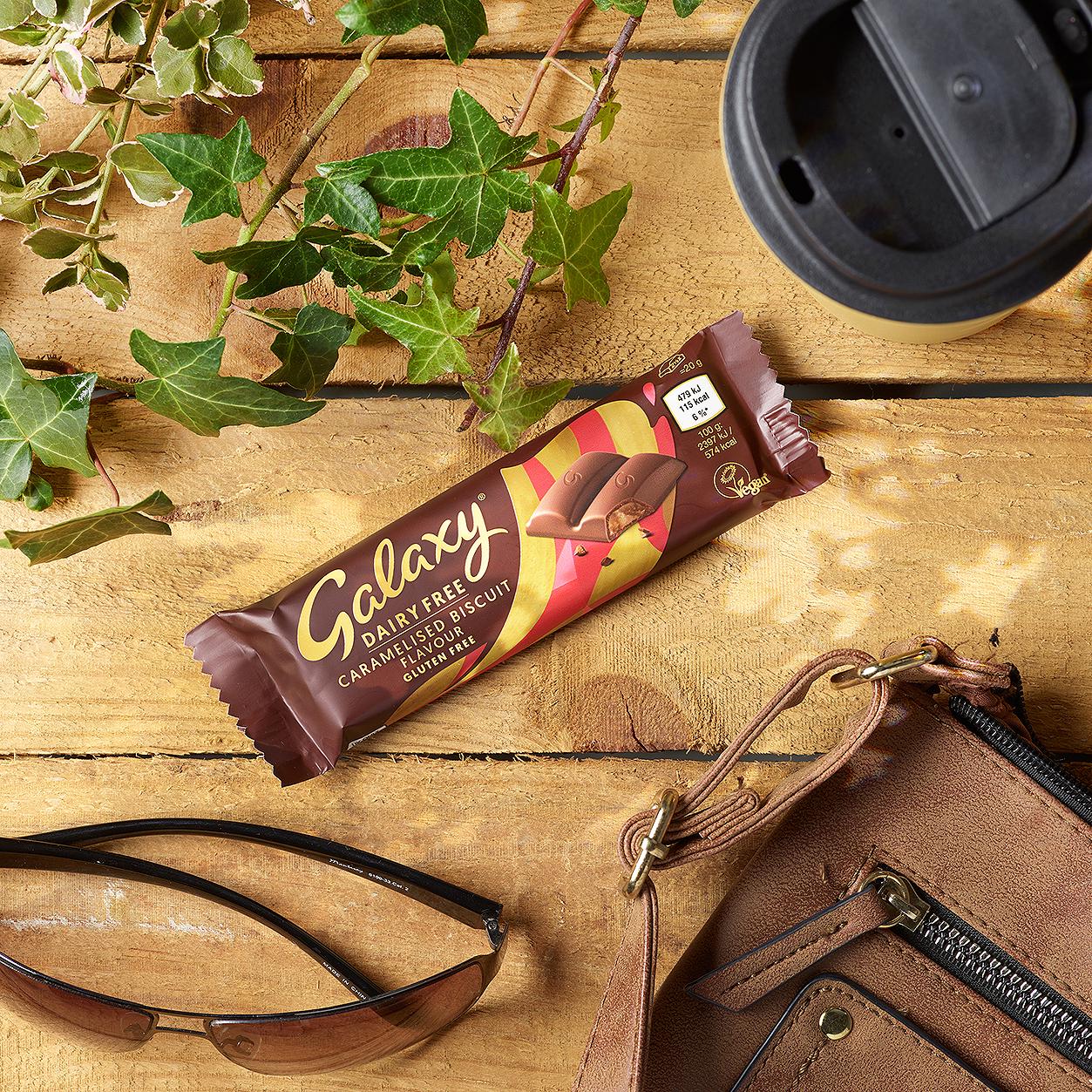 Galaxy dairy free caramelised biscuit chocolate bar 40g - British product