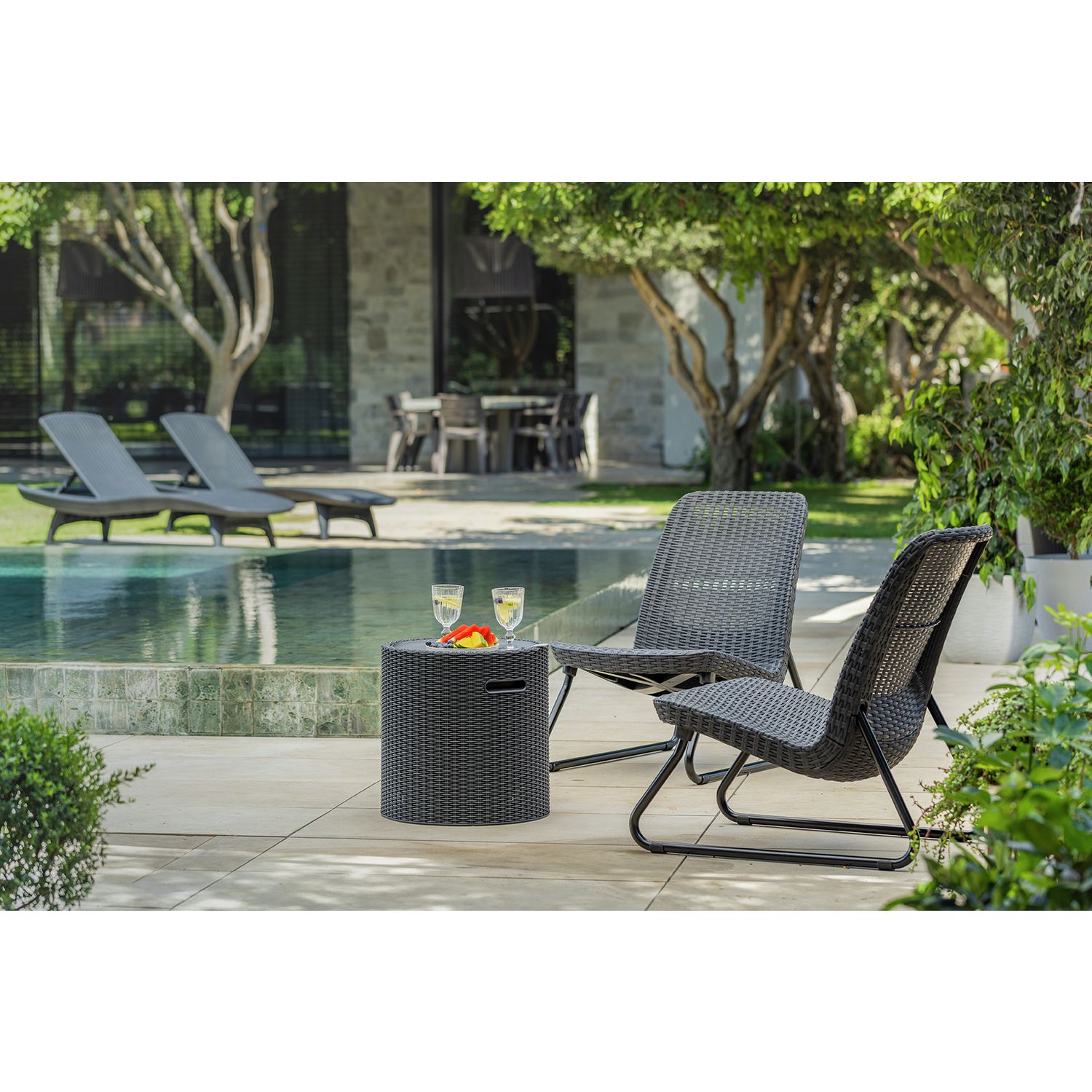 Keter cool stool dark grey 39L, UK version