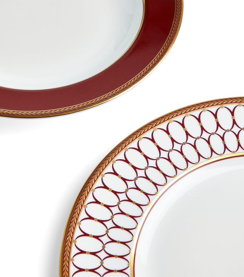 Wedgwood Renaissance Red dinnerware set of 8 pieces (British brand)