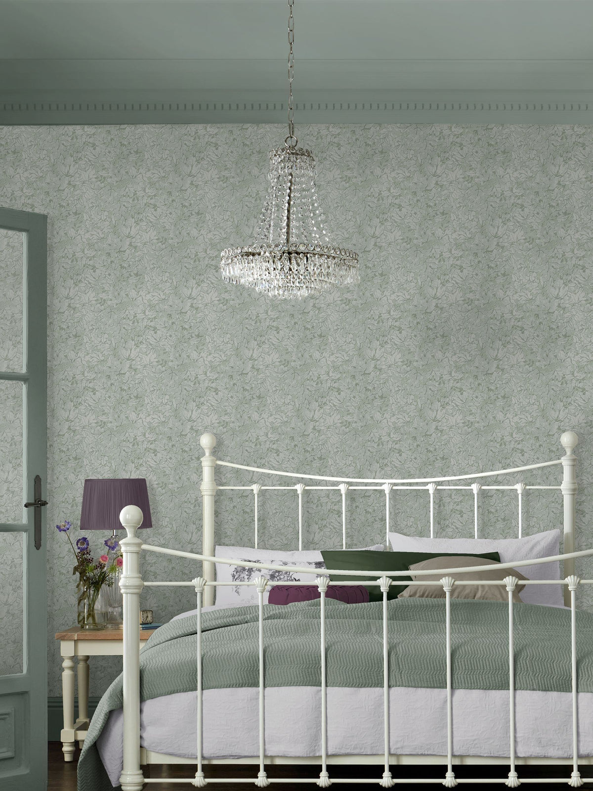 عينة ورق حائط Laura Ashley Mineral Green Corrina Leaf بحجم A4 - منتج بريطاني