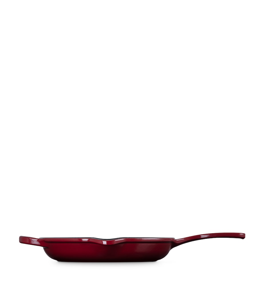 Le Creuset cast iron skillet 23cm, UK version