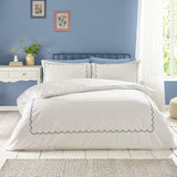 Catherine Lansfield Scallop Border Double Duvet Set
