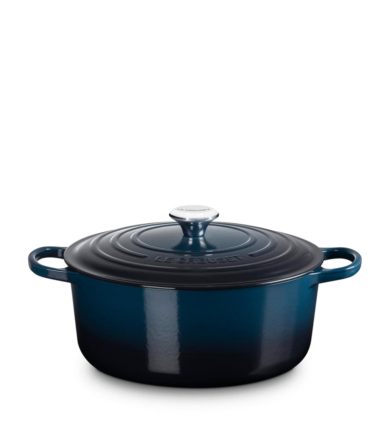 Le Creuset round casserole dish 28cm, UK version