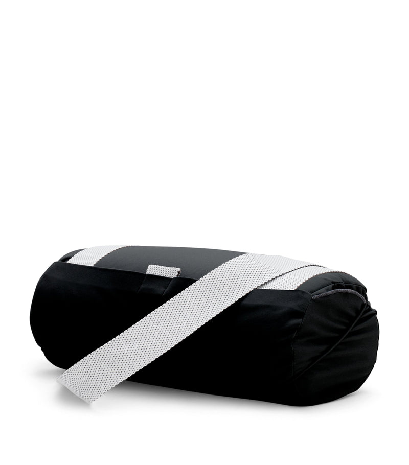HYOUMANKIND Go Pillow with silk pillowcase 34cm x 32cm, UK version