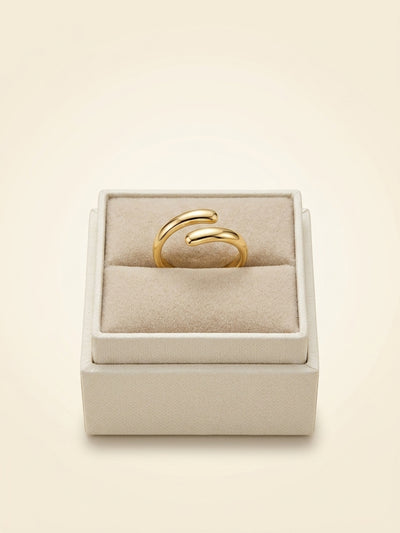 selfridges Cartier Panthère de Cartier 18ct Yellow Gold 0.92ct Diamond Emerald and Onyx Ring- Buy online at McGrocer