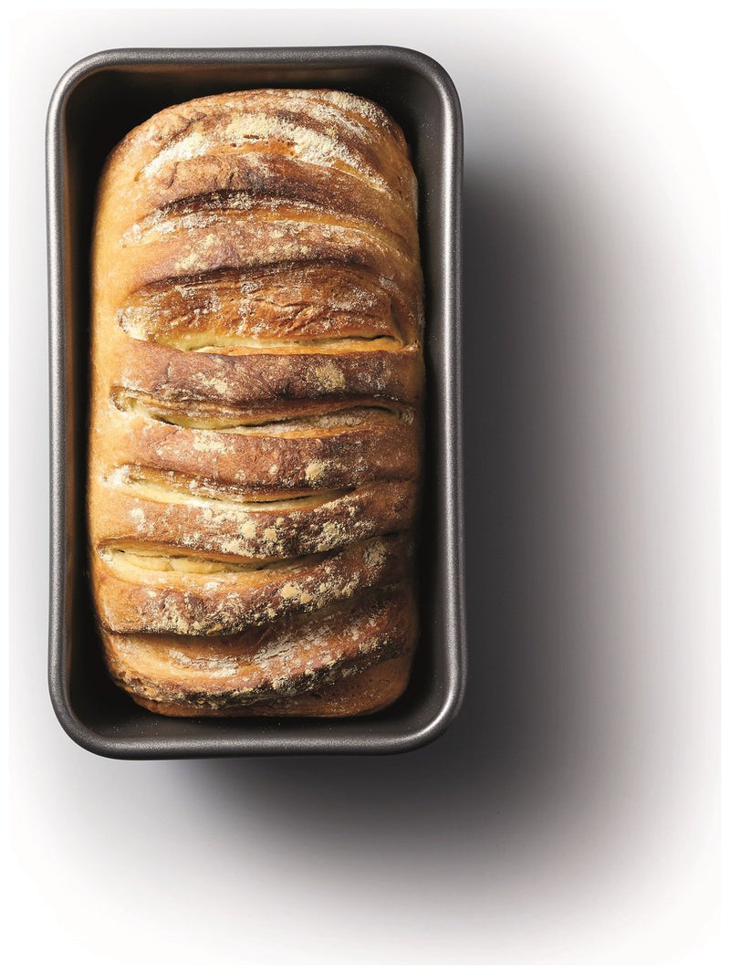 Masterclass ceramic loaf tin 31cm, imported from the UK