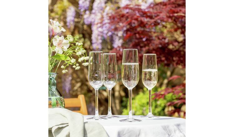 Plastic prosecco glasses pack of 4, imported from the UK