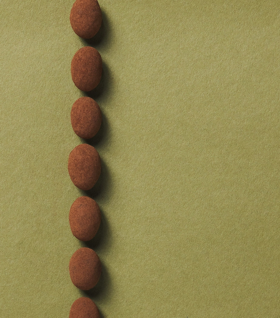 Harrods cocoa-dusted pistachios 600g, UK version
