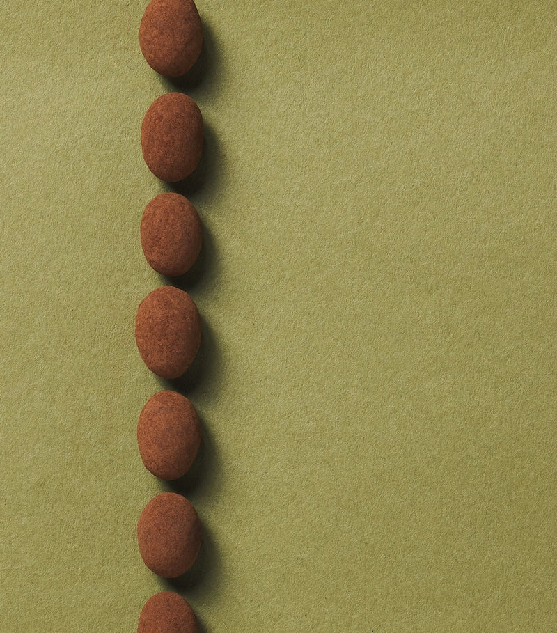 Harrods cocoa-dusted pistachios 600g, UK version