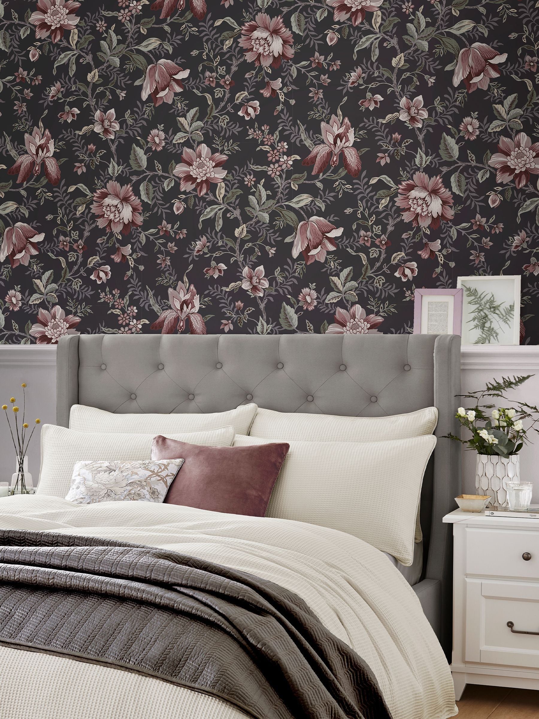Laura Ashley Pale Blackerry Purple Edita's Garden A4 Wallpaper Sample