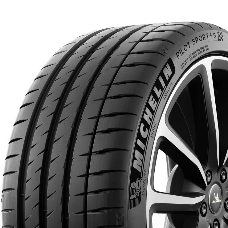 Michelin Pilot Sport 4S tyre 255/35R19, UK version