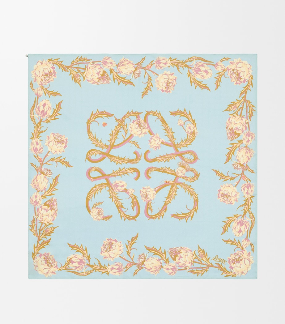 وشاح LOEWE الحريري anagram من Paula's Ibiza بمقاس 90x90 سم - منتج بريطاني