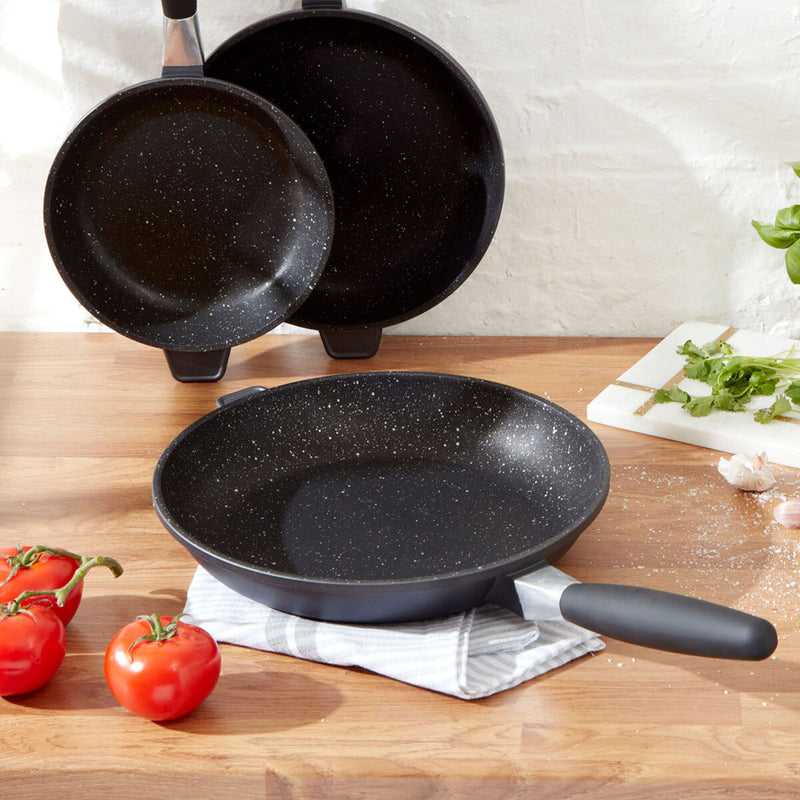 BergHOFF Eurocast 3 piece non-stick frying pan set (British brand)