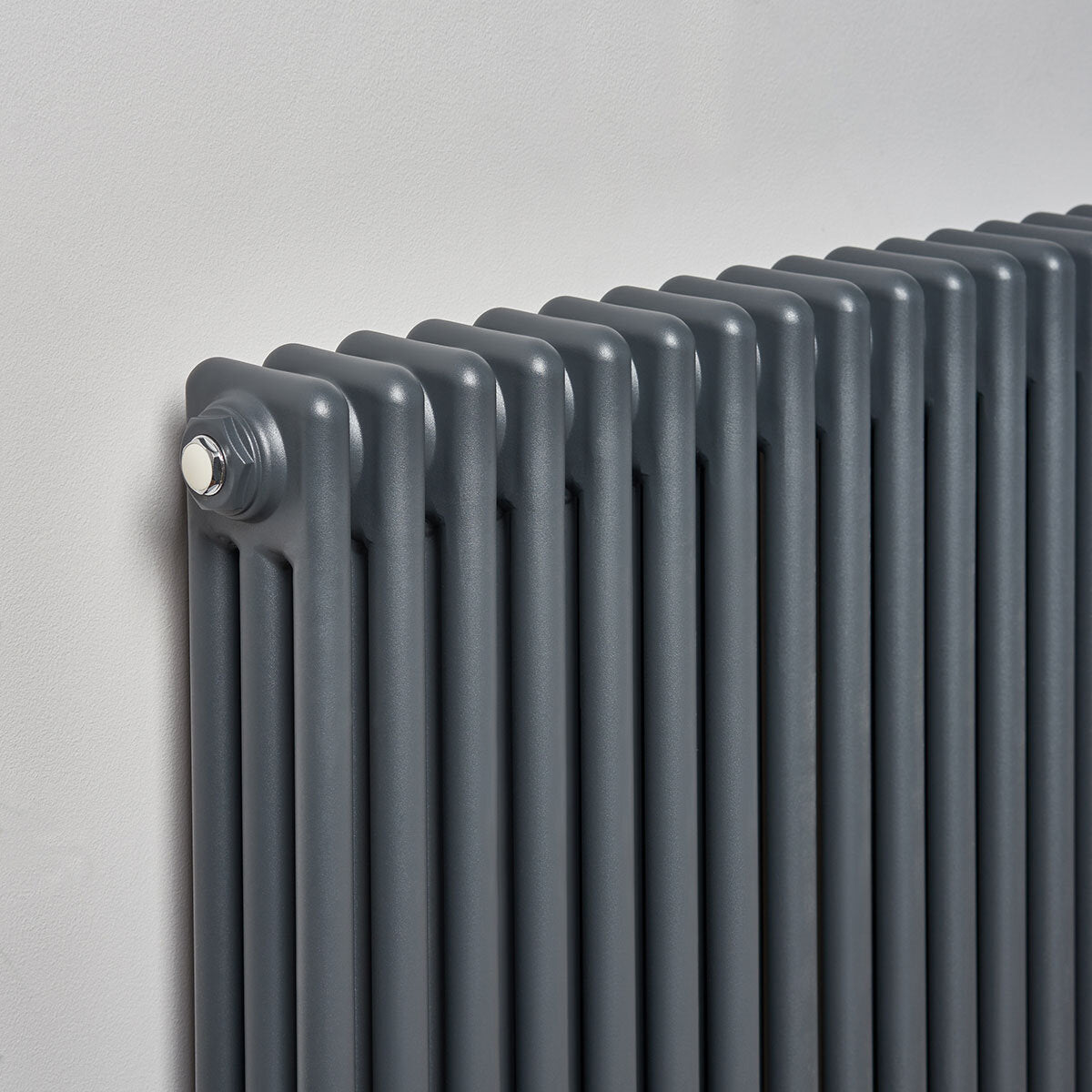 Ultraheat anthracite 3 column radiator 600mm - British product