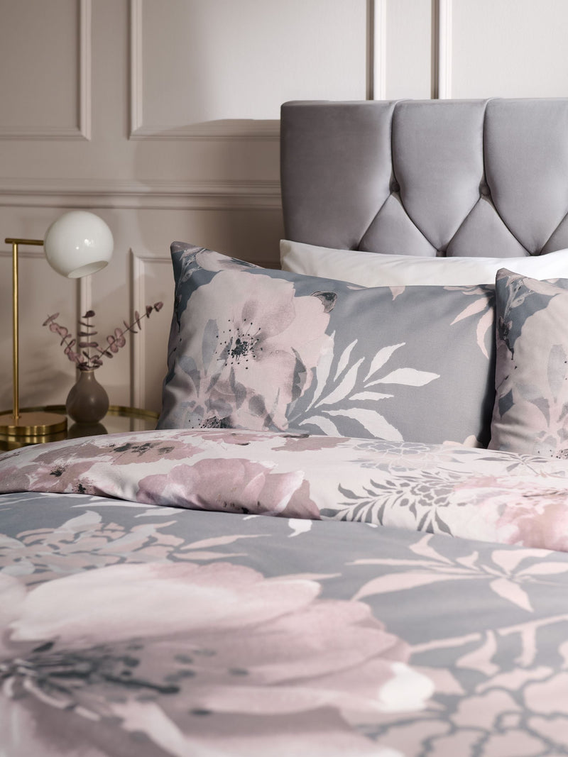Catherine Lansfield pink dramatic floral duvet cover and pillowcase set - British product