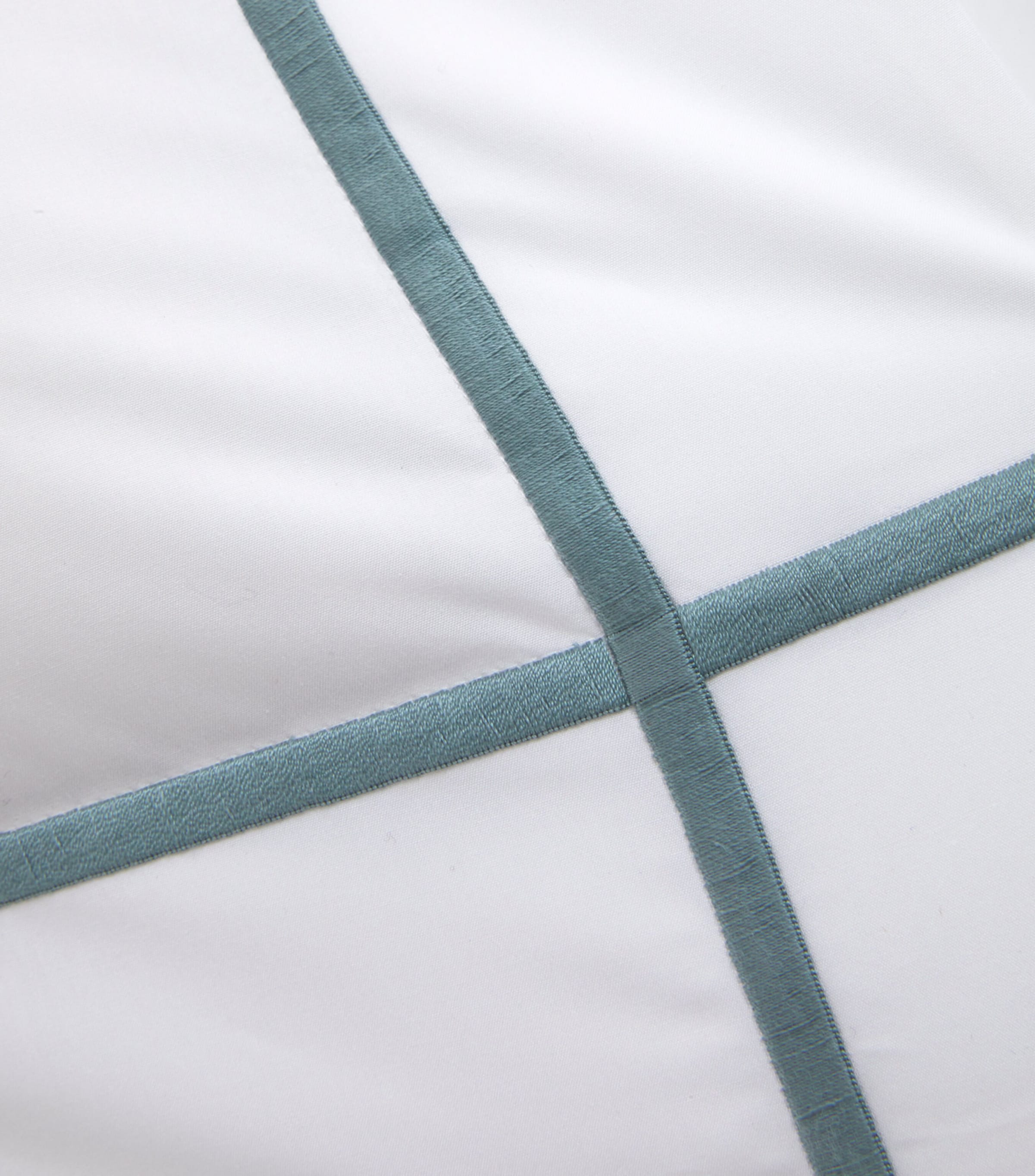 Yves Delorme Athena King Oxford pillowcase 50cm x 90cm (British brand)