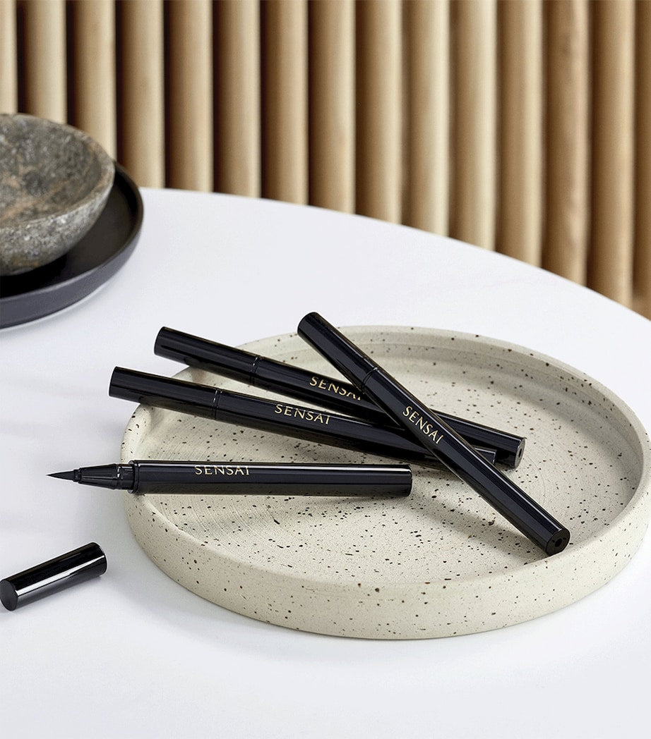 Sensai Flüssiger Eyeliner