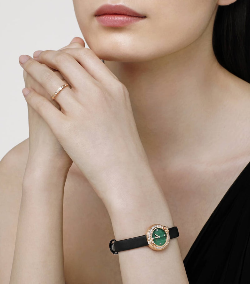 Chaumet Bee de Chaumet rose gold ring with diamond, UK version
