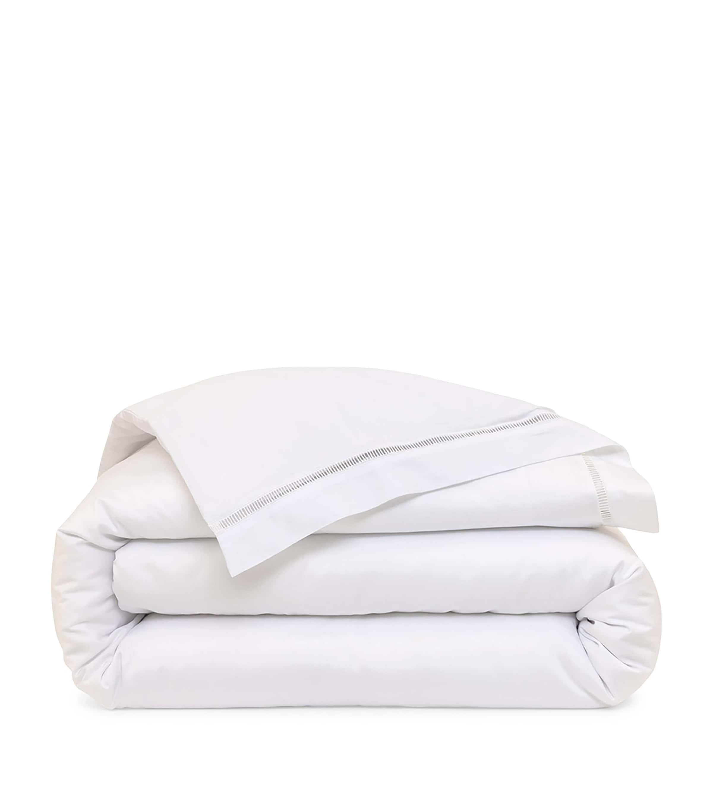 Yves Delorme Colisée Blanc double duvet cover 200cm x 200cm (British brand)