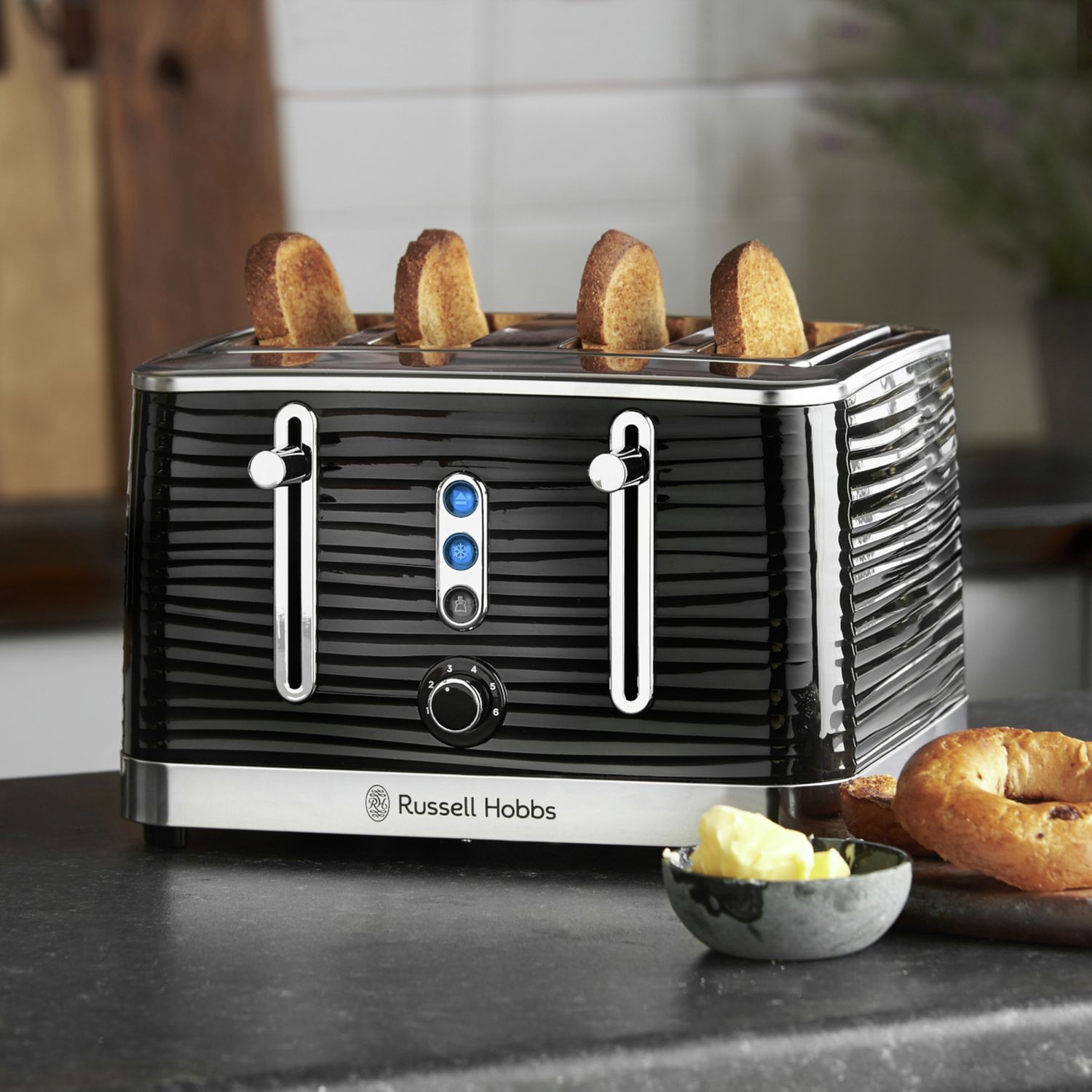 Russell Hobbs Inspire 4 slice toaster black, UK version