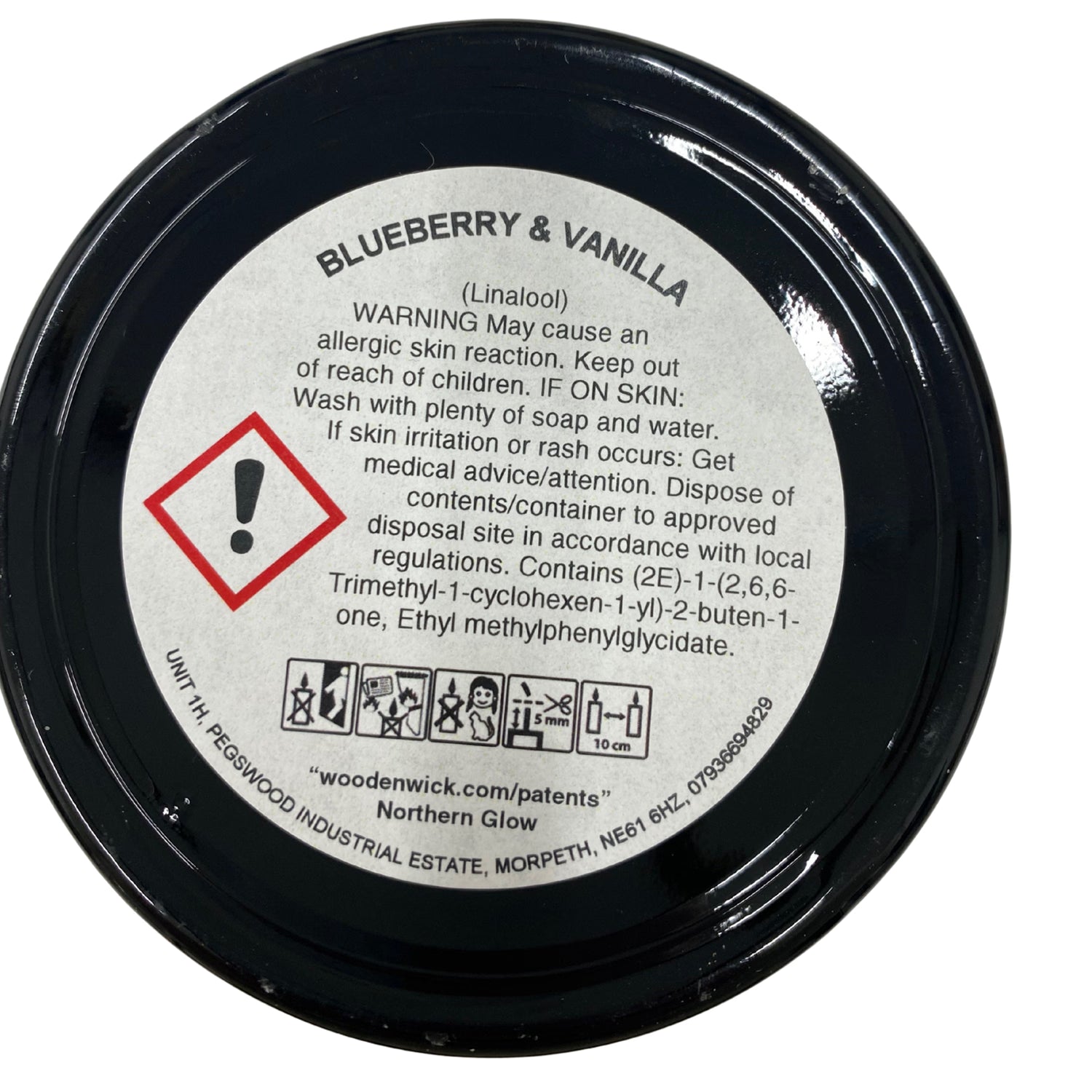 Scented wood wick candle blueberry and vanilla 212g, imported from the UK