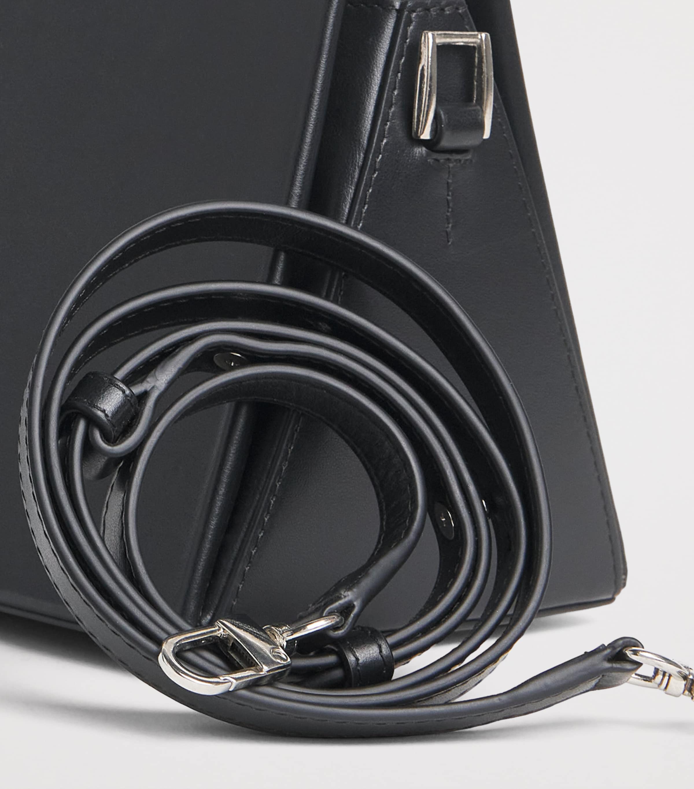 Talel Paris medium leather V2 tote bag (British brand)