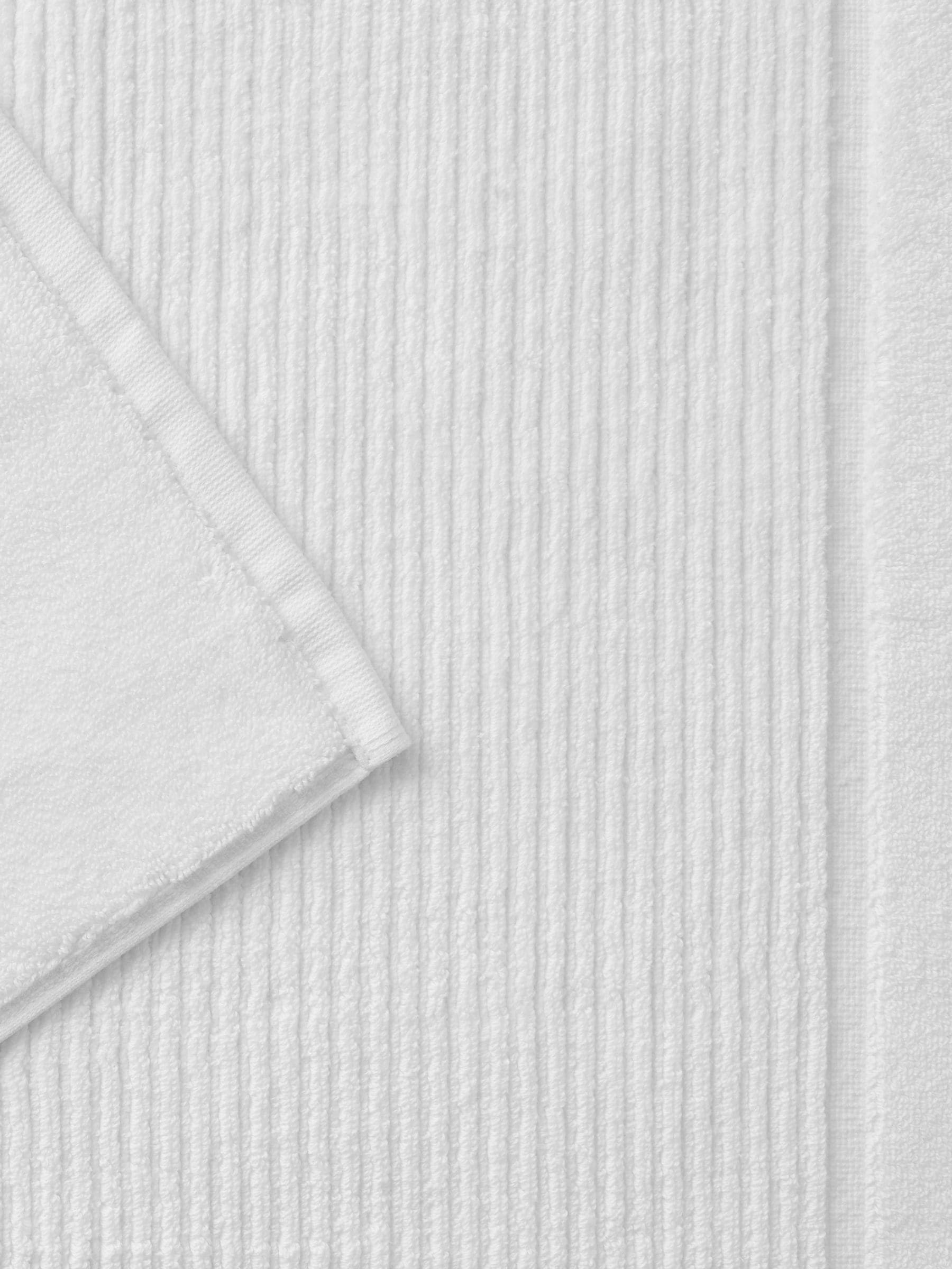 Christy white supreme luxury cotton bath mat (British brand)