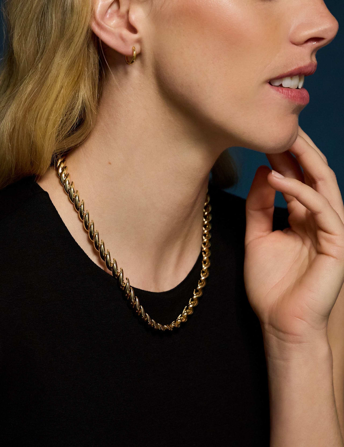 Accessorize 14ct gold plated twist necklace 43cm, UK version