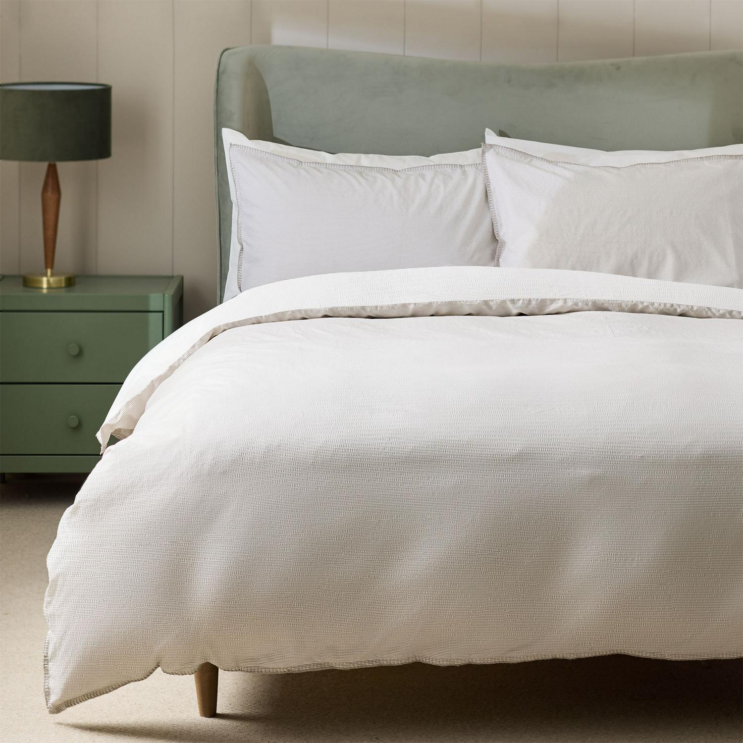 Habitat Timeless Seersucker Blanket Stitch Bedding Set, UK version