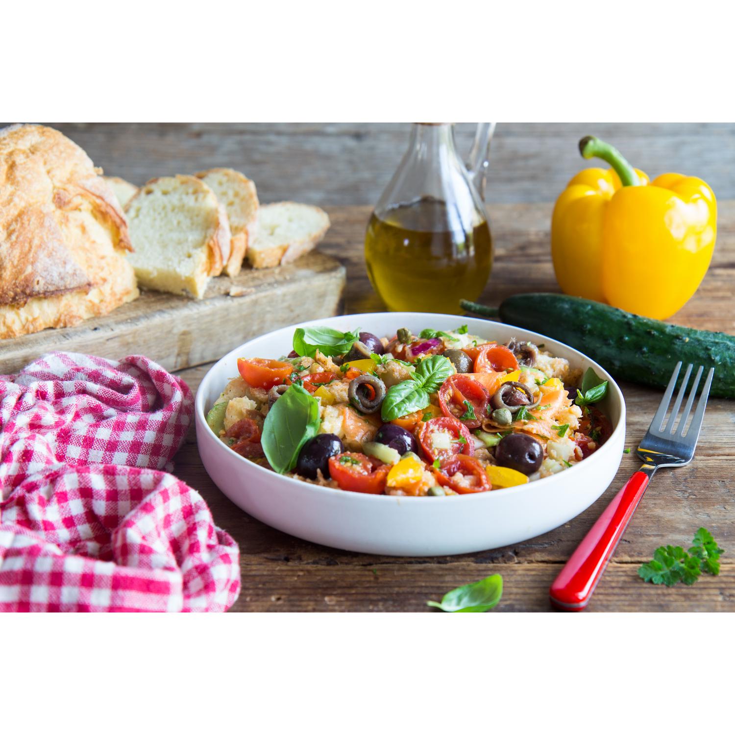 Mutti Cherry Tomatoes in Tomato Juice 400g, imported from the UK