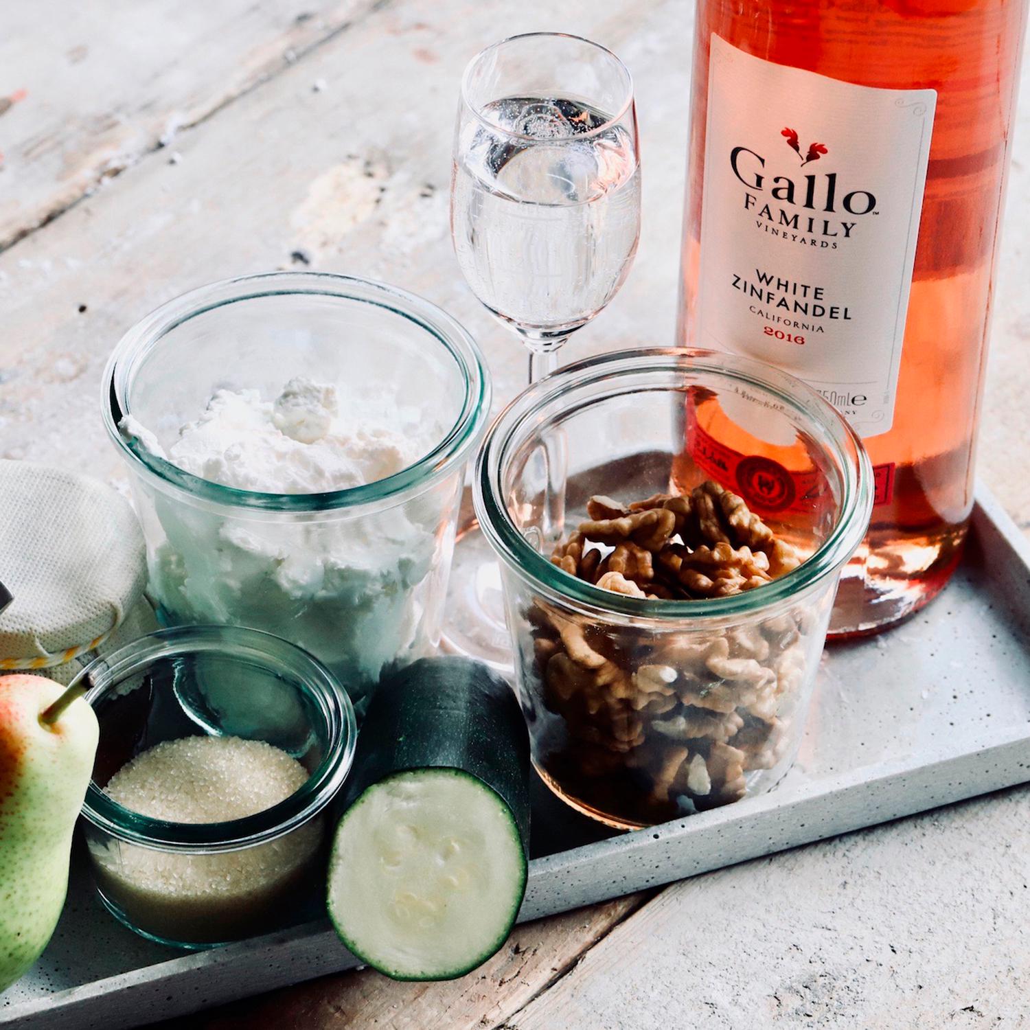 Gallo Family White Zinfandel rosé wine 75cl - British product