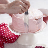 Betty Crocker strawberry flavour icing 400g tub - British product