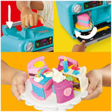 Play-Doh Super Slice Cake Playset 11 Tubs, imported from the UK