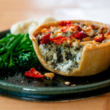 Higgidy Spinach Feta Pine Nut Pie 200g, UK version