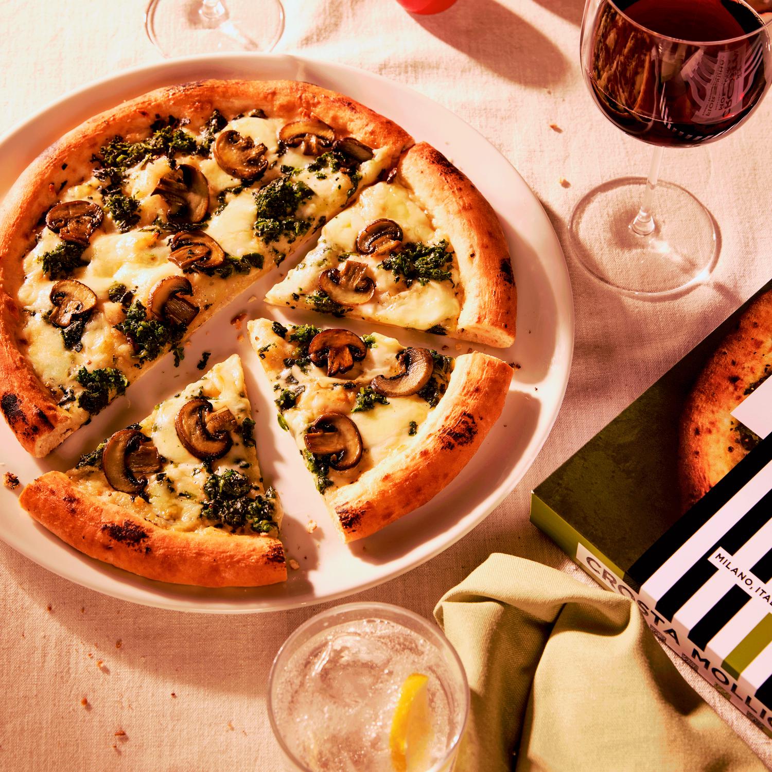 Crosta & Mollica Fiorentina Mushrooms Spinach Creamy Garlic Sourdough Pizza 453g