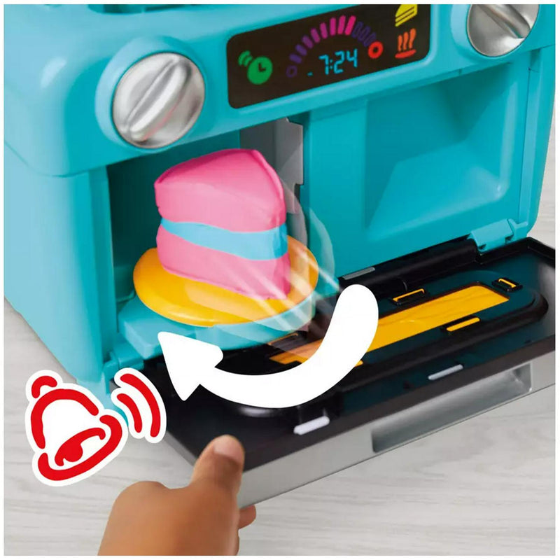 Play-Doh Super Slice Cake Playset 11 Tubs, imported from the UK