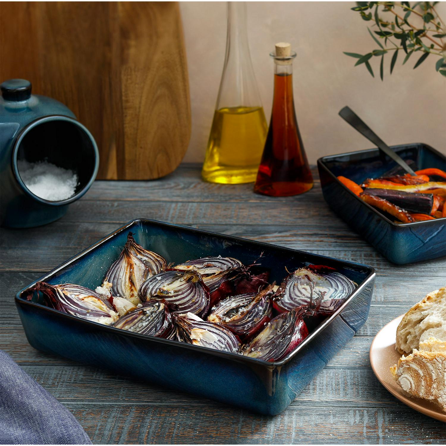 Habitat stoneware roaster navy blue 27cm x 21cm, UK version