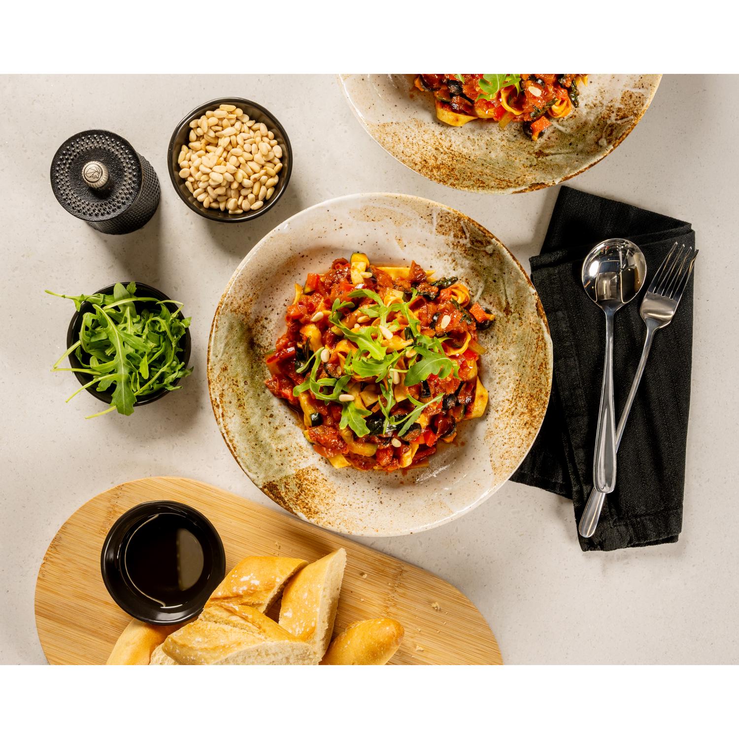 Loyd Grossman Pomodoro & Fresh Basil Pasta Sauce 290g