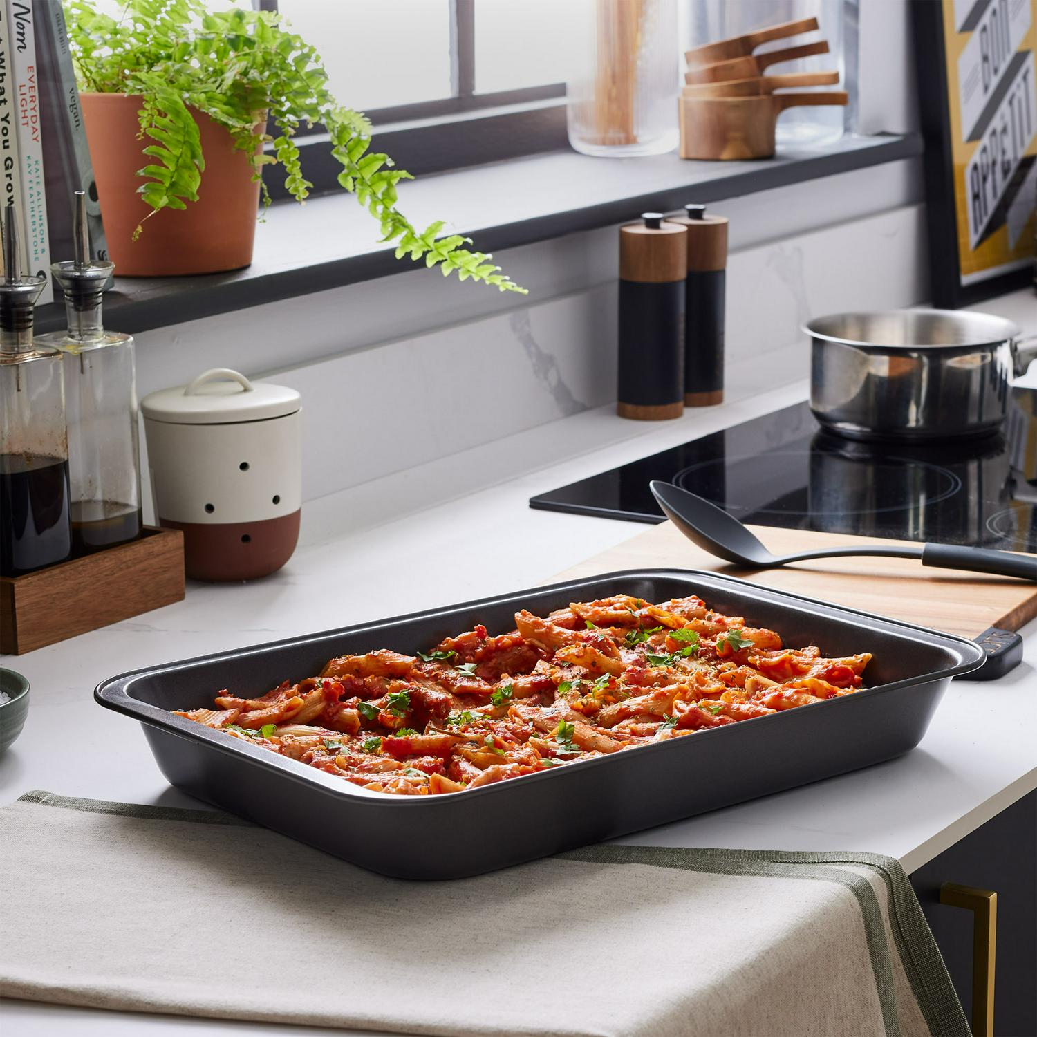 Habitat Non Stick Carbon Steel Roasting Tin 37cm, UK version