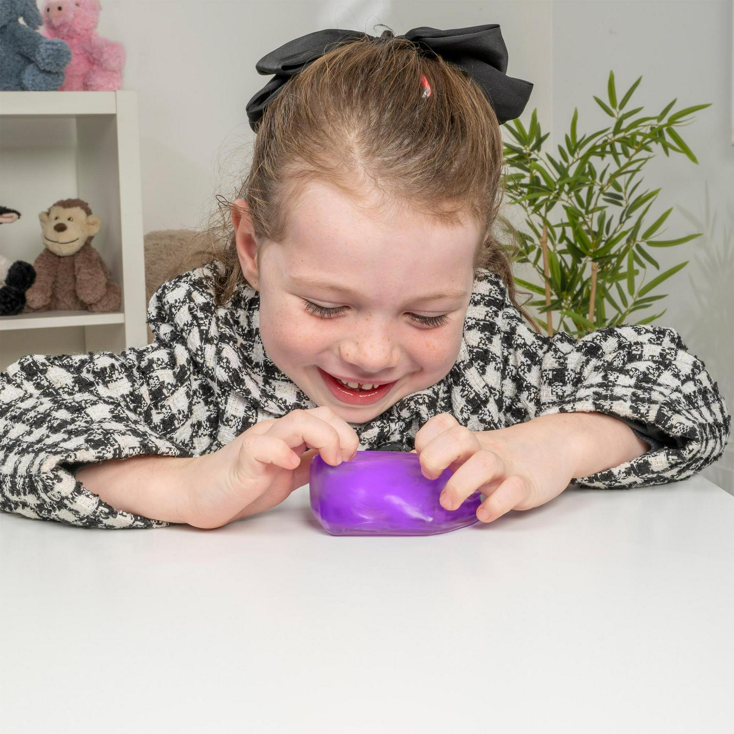 Squishmeez Cool Cube sensory fidget toy 18.5cm (British brand)
