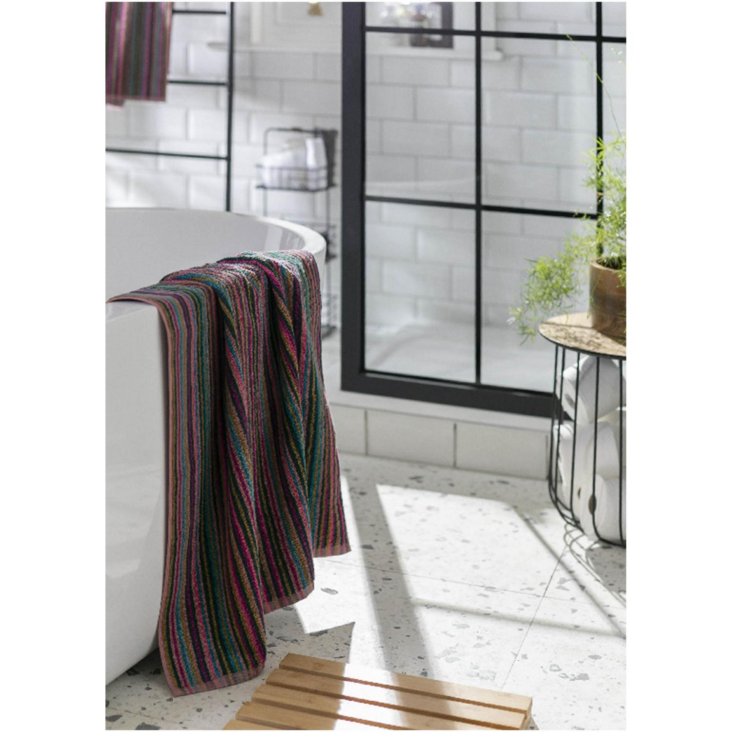 Habitat cotton hand towel, UK version