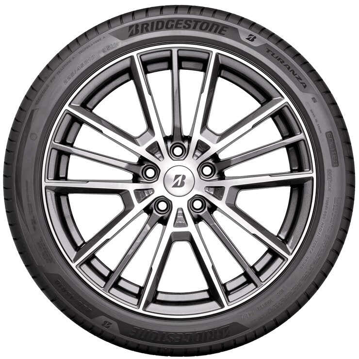 Bridgestone tyre Turanza 6 235/45 R19, imported from the UK