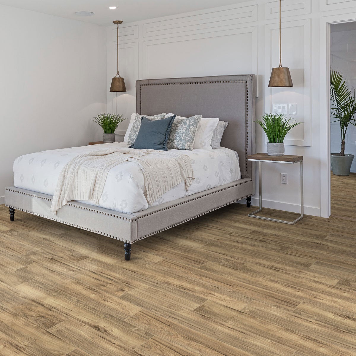 Golden Select Toasted Almond laminate flooring 1.146m² pack, UK version
