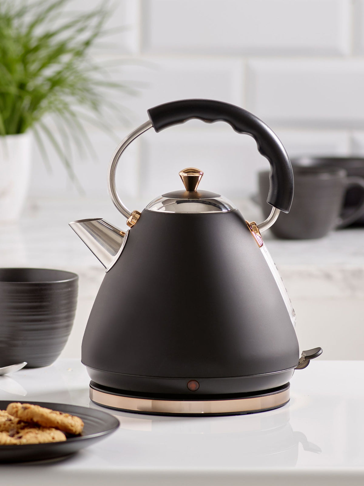 Black Copper Pyramid Electric Kettle 1.7L - British product