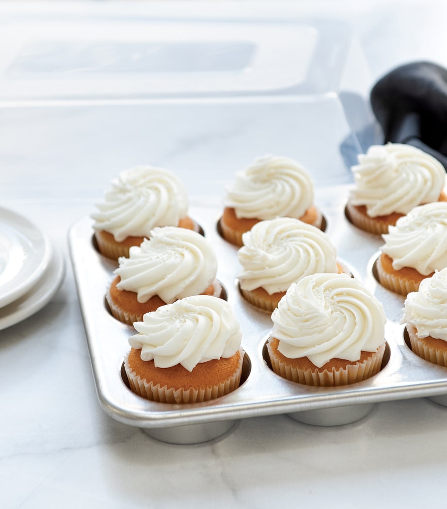 Nordic Ware 12-cup muffin pan with lid, UK version