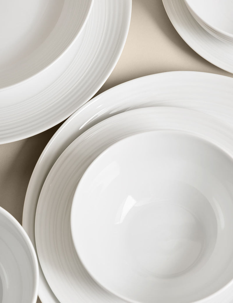 Ribbed porcelain dinner set 16 piece (British brand)