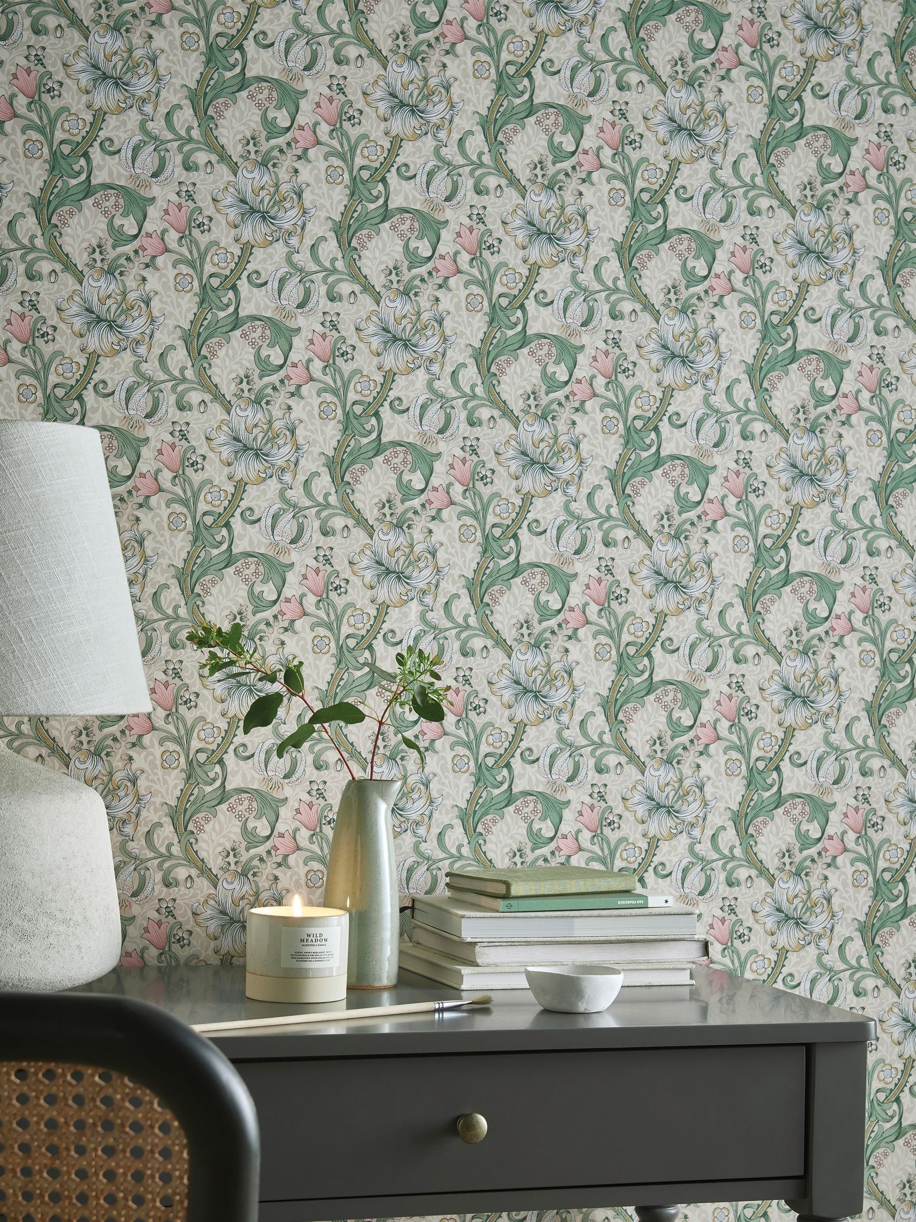 Morris & Co Linen Blush Golden Lily Wallpaper - 10.05m x 52cm