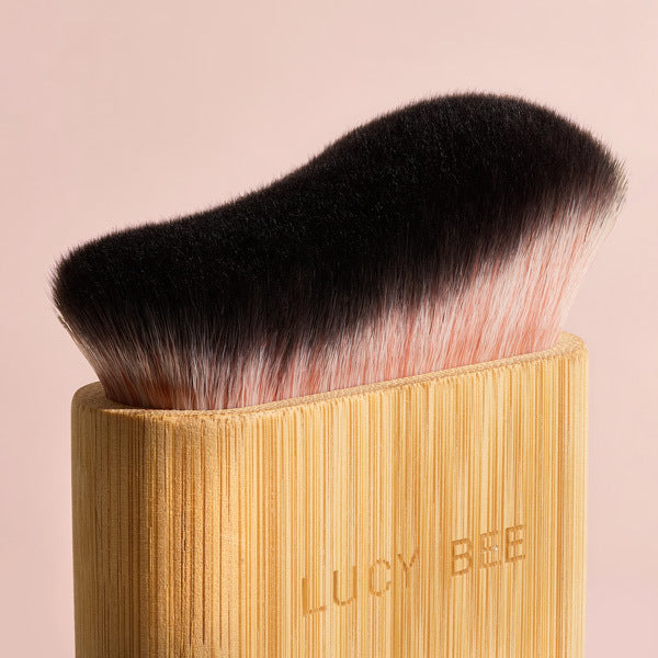 Lucy Bee kabuki brush for self-tan and makeup application, UK version