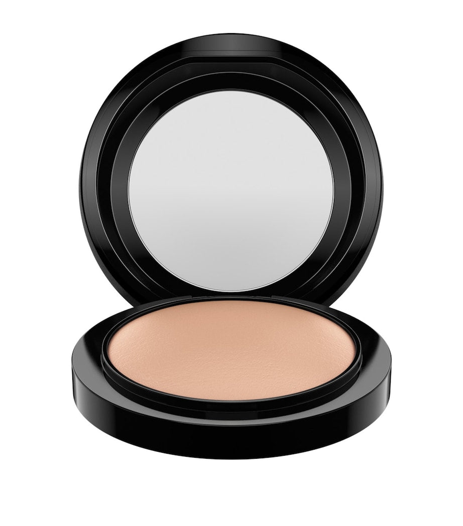 MAC Mineralize Skinfinish Natural face powder, imported from the UK